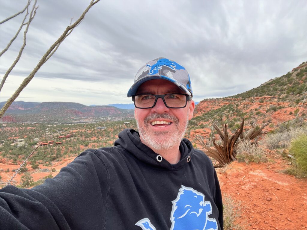 Deuce hiking Scorpion Trail in Sedona.